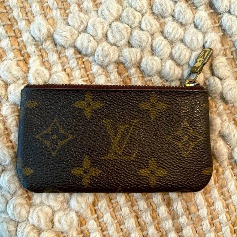 Authentic Louis vuitton key pouch